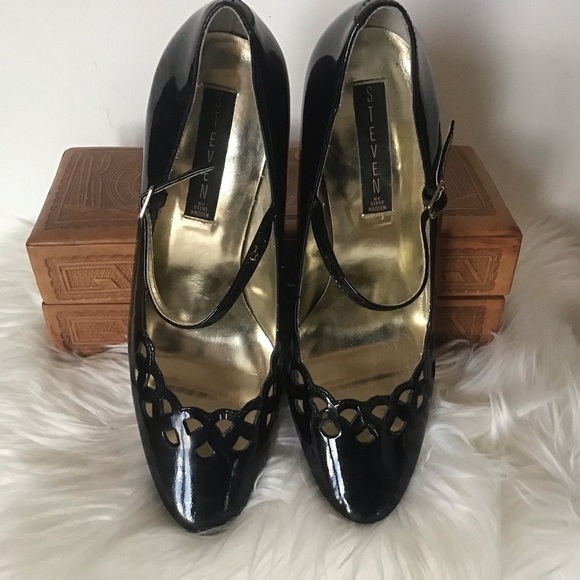 Steven Steve Madden black pierced “Dreamin” trap patent leather stilettos 8.5 - Picture 2 of 10